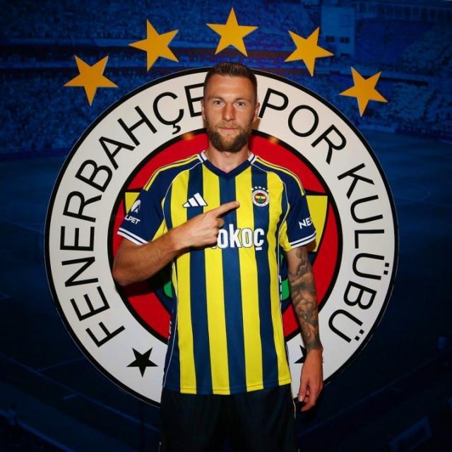 1754006768252083260.jpg feineibaqie.jpg