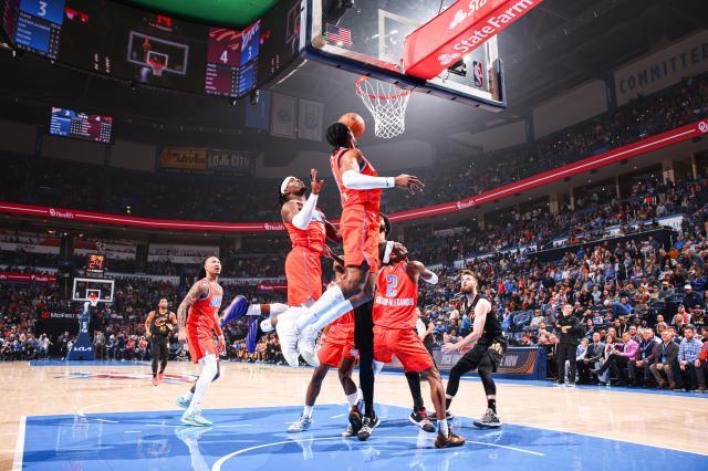 KAIYUN-最大分差42分！雷霆碾碎骑士完成复仇 战绩登顶