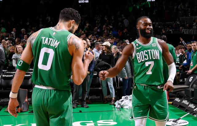 开云APP-双探花再度同场砍下30+ 布朗：我们仍有提升空间