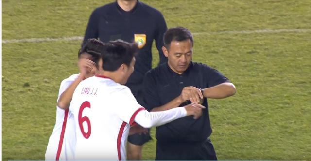 开云体育-是666啊！亚泰梅州主裁补时未完结束比赛 拒绝复赛