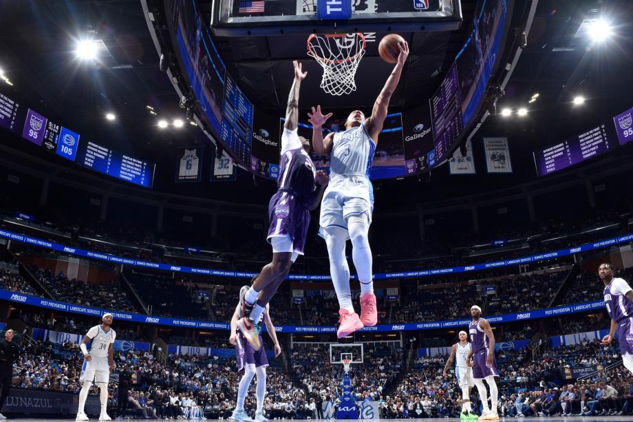 开云体育-班凯罗30+9+7德罗赞31+11 魔术主场力克国王